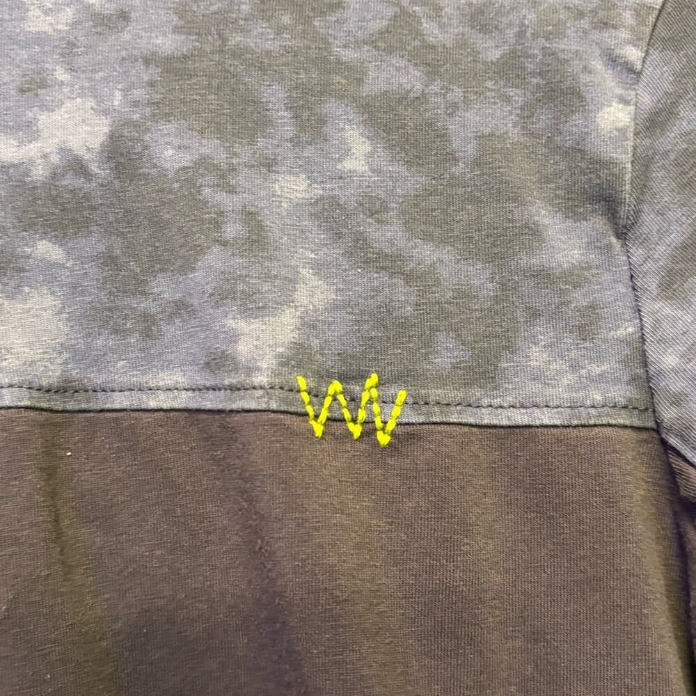Tommy Bahama Boys’ Blue Gray Hooded Sweatshirt Casual Knit With Pockets Size 7/8 - Picture 3 of 7